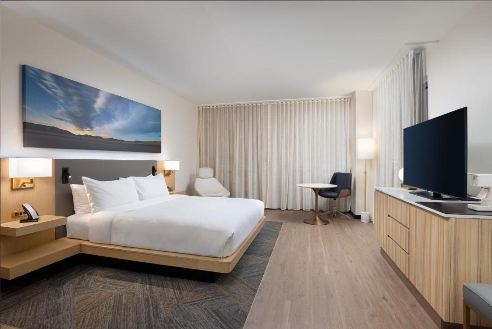 Classic King Room interior