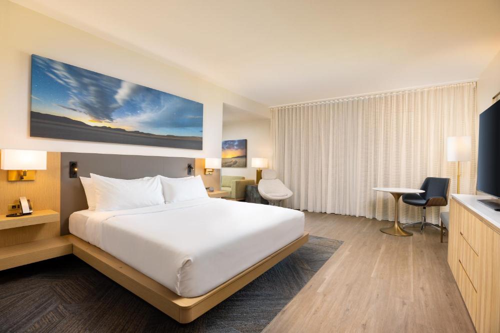 Classic Accessible Junior Suite interior