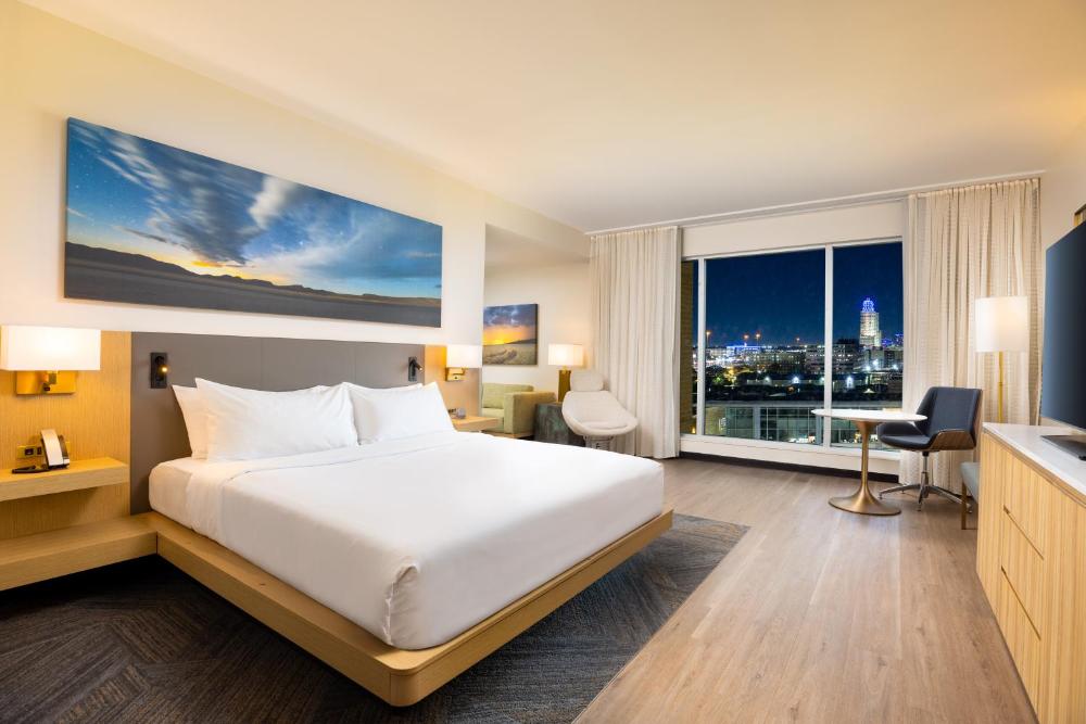 Deluxe Junior Suite interior